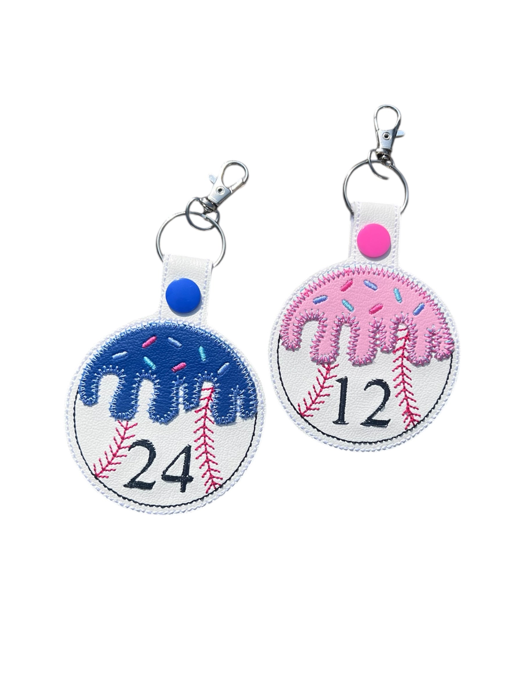 embroidered-baseball-bag-tag-with-number
