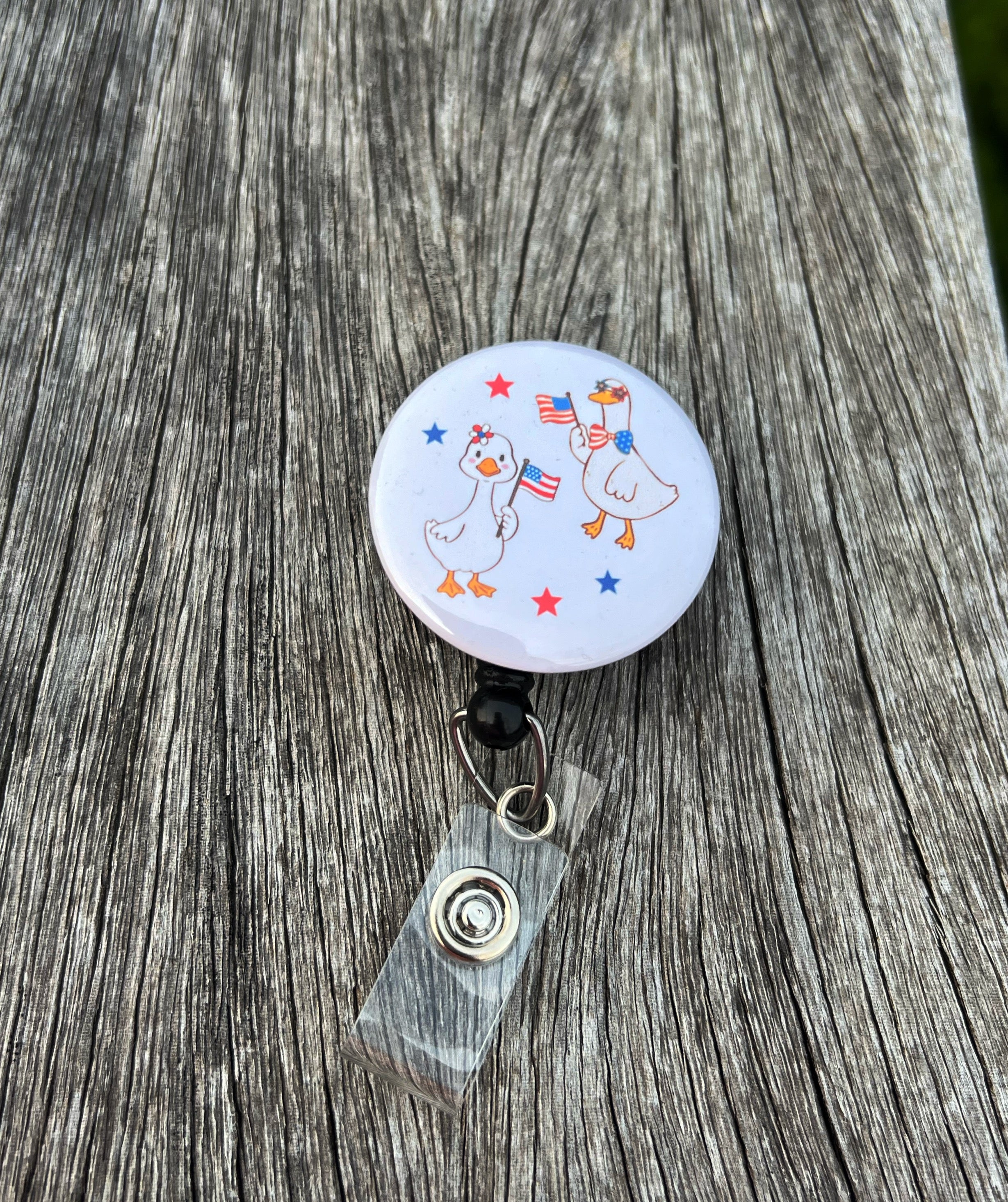 patriotic-goose-badge-reel
