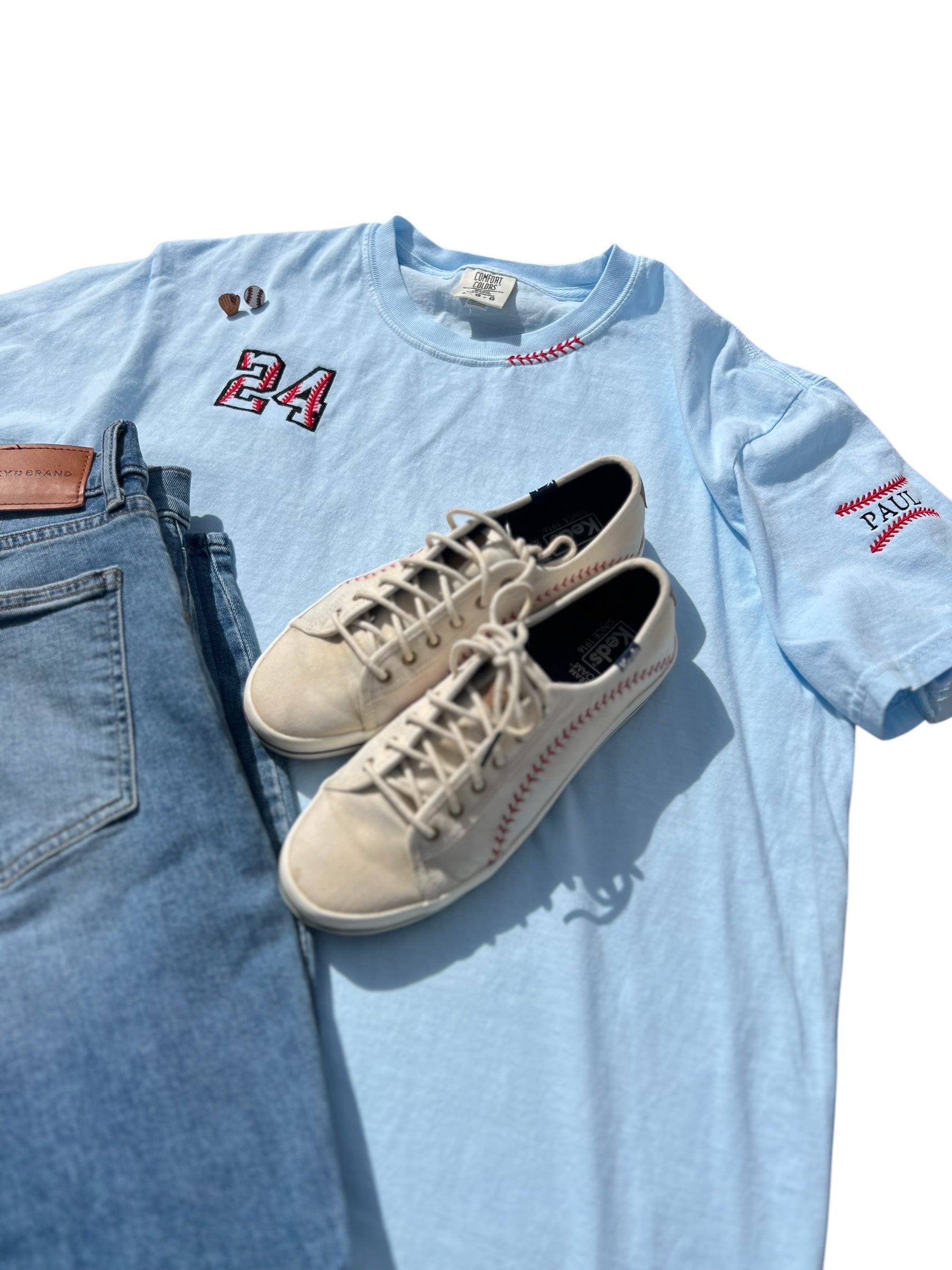 Personalized-Embroidered-T-shirt-with-player-name-and-number