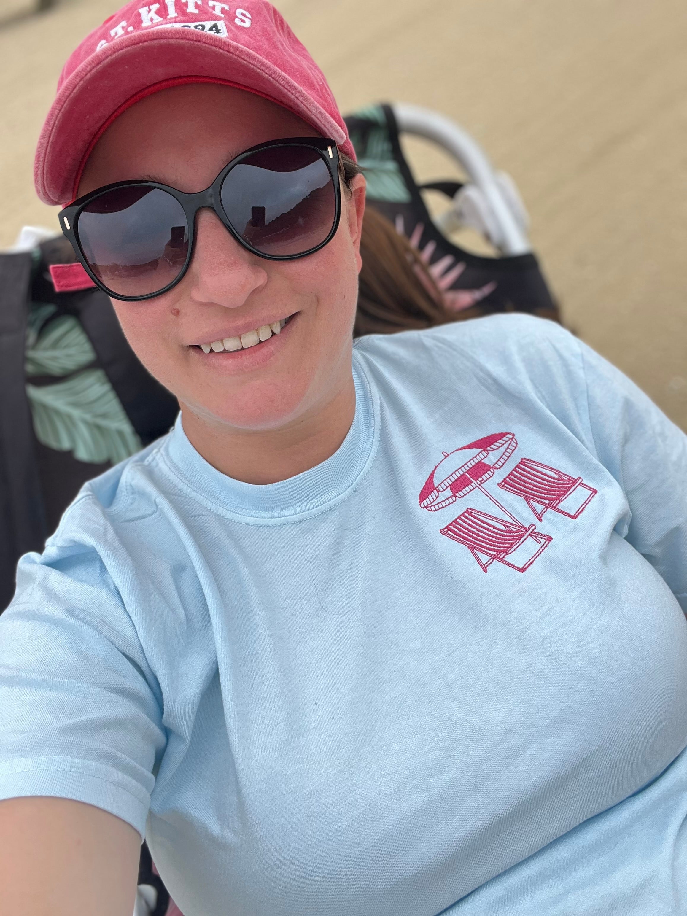 beach-chairs-embroidered-summer-t-shirt