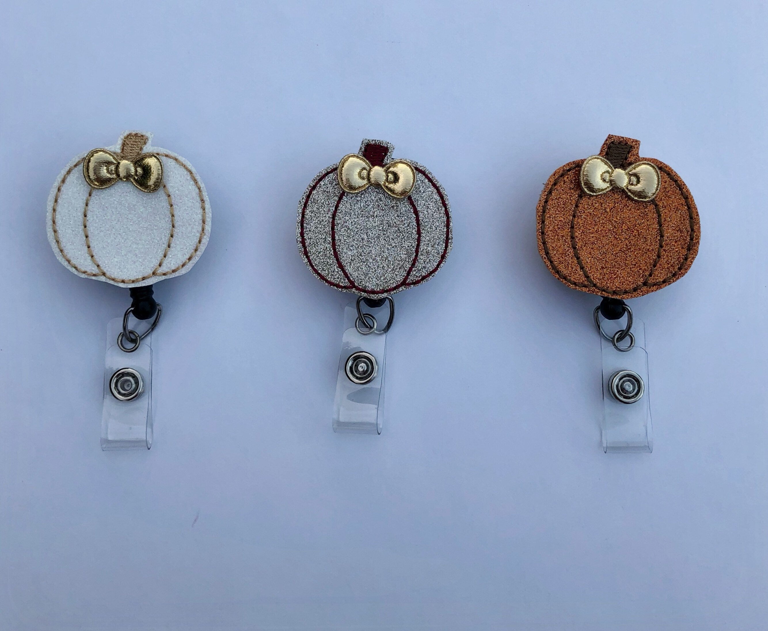 glitter_pumpkin_badge_reel